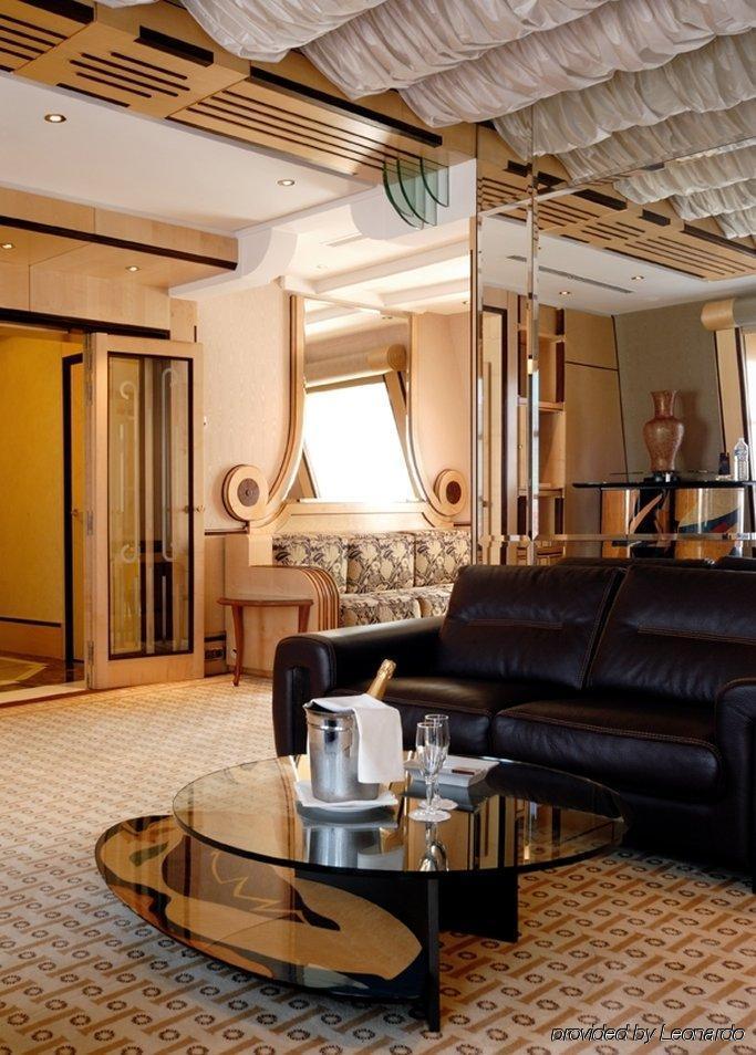 Hotel De Vendome パリ インテリア 写真